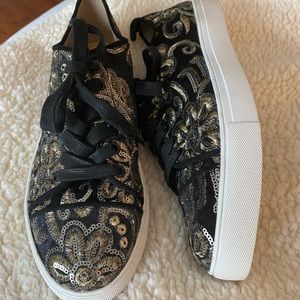 Karl lagerfeld gold and black sneakers size 8